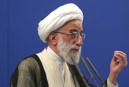 احمد جهنمی در حال زهرپاشی علیه ملت دربند ایران