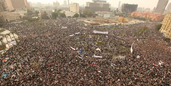عظمت و گسترش انقلاب ملت مصر در خور ستایش است. انقلابی که با رهبرانی مستقل، آزاد اندیش، و بر اساس همبستگی و تداوم اعتراض تا پیروزی، و عملکرد متقابل در برابر خشونت رژیم همراه است.