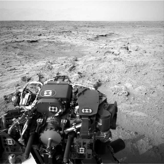 کاوشگر کنجکاوی در سطح کره مریخ 