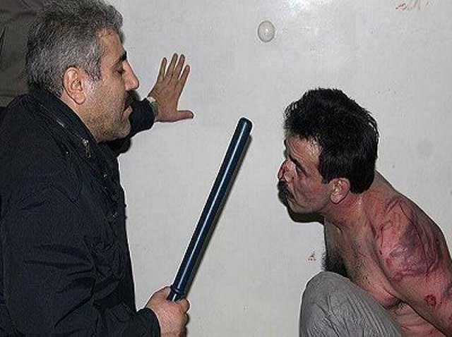 گوشه ای از جنایات بیشمار شکنجه گران حکومت اسلامی که پلیس و نیروی انتظامی نامیده می شوند.
