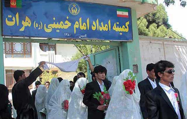 اینهم ازدواج کیلویی به روش امام خمینی، با هزینه و برنامه ریزی ایران در هرات افغانستان انجام می شود