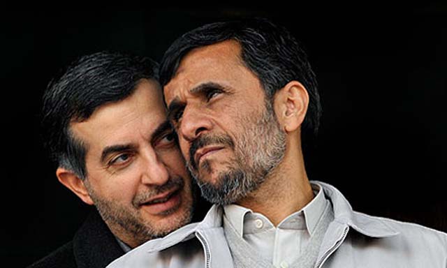 رژیم اسلامی با میدان دادن به باند مشایی - احمدی نژاد در تلاش است تا همچون سال ۸۸، مردم را فریب داده و به پای صندوق های رای بکشاند.