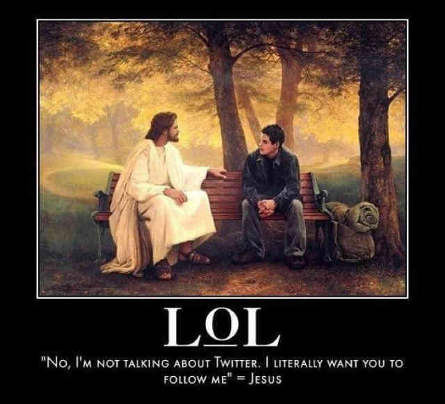 عیسی مسیح به پسرک روی نیمکت: نه، نه! منظورم توئیتر نیست؛ من جدن می خواهم که تو مرا دنبال کنی!