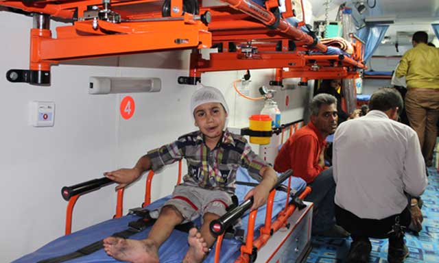 امیر حسین کودک ۶ ساله ای که بازمانده این تصاد خونین است. تصادفی که در آن  ۴۳ نفر، نیمی از مسافرین دو اتوبوس سوختند.