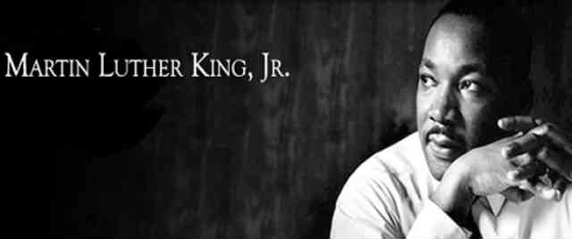 مارتین لوتر کینگ جونیور، رهبر جنبش برابری خواهی و مبارزه بر علیه نژاد پرستی در آمریکا بود، او امروز الگوی بسیاری از جوانان سیاه پوست در سراسر دنیاست.  _ سیروس پارسا _