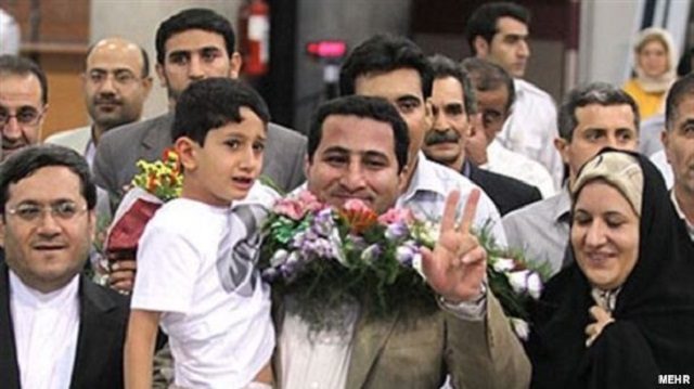  می توان حدس زد که شهرام امیری بخاطر حفظ جان خانواده اش مجبور به بازگشتن به ایران شد ، بازگشتی که بازداشت و اعدام او را در پی داشته است.
