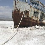 دریاچه ارومیه می خشکد، مردم تبریز و ارومیه بپاخاستند، دیگر هم میهنان برای چه نشسته اند؟