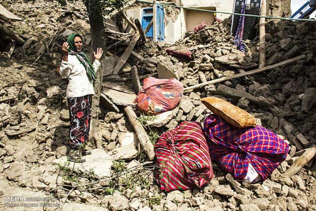 quake-damage-in-Bojnurd-Iran-1